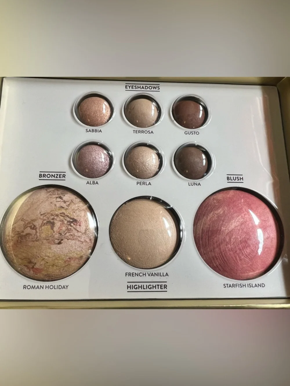 Laura Geller Tuscan Dreams Palette: Baked Eyeshadow, Bronzer, Blush & Highlight - Picture 2 of 4